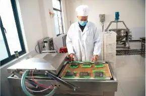 桐城碾玉峡黄栗豆腐 传说与美味的交融