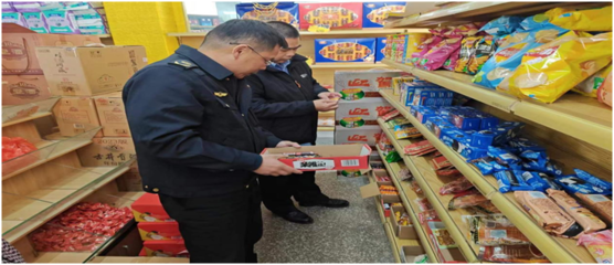 怀宁石牌 开展规范农村食品销售‘回头看’行动，筑牢食品安全防线